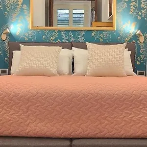 https://civico-18-suite.hotels-amalfi.com